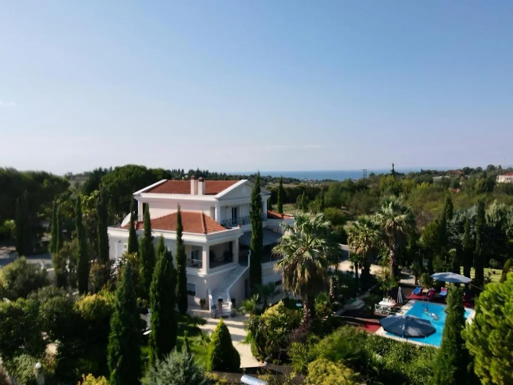 Villa Elena Peraía