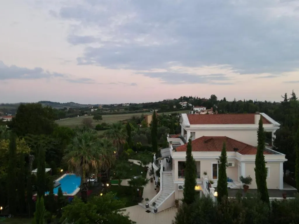 Villa Elena Peraía