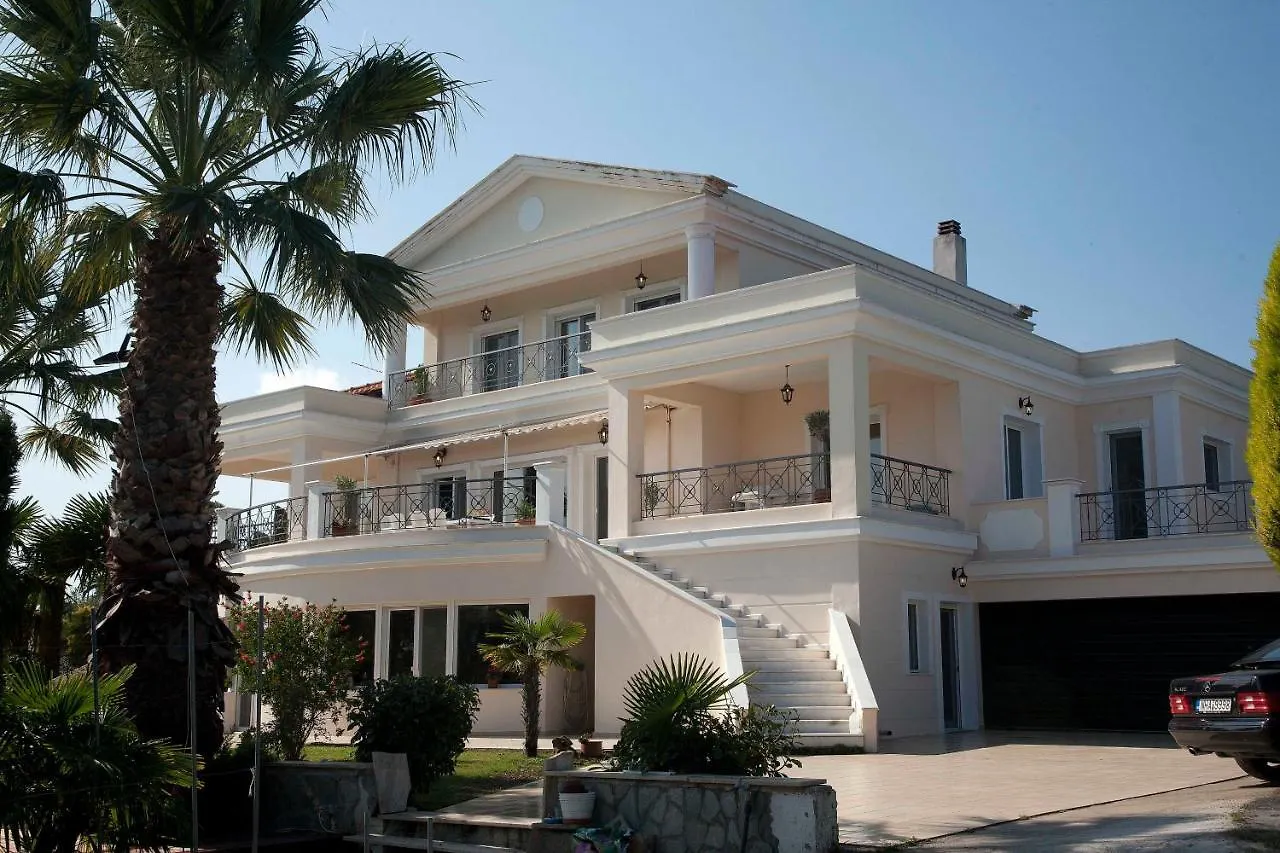 Villa Elena Peraía