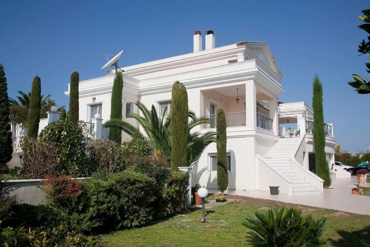 Villa Elena Peraía Grecia