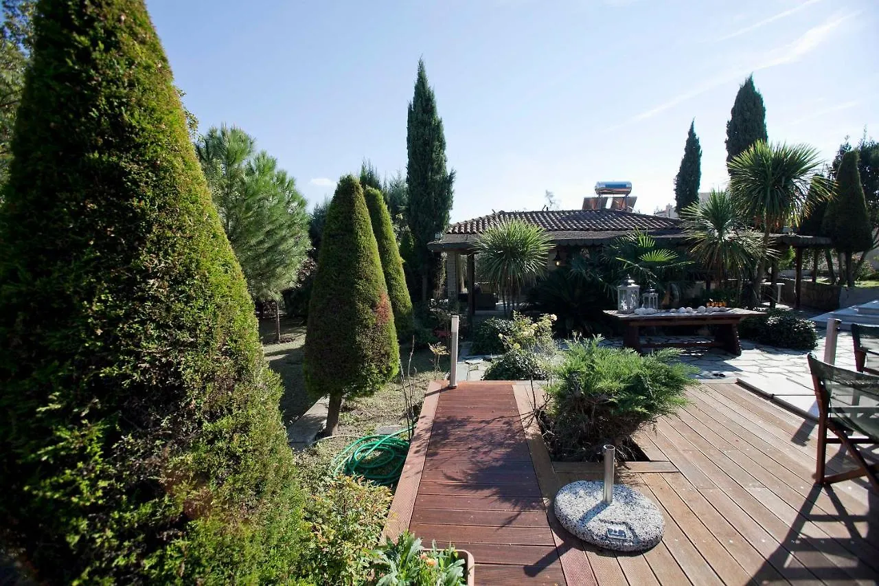 Villa Elena Peraía
