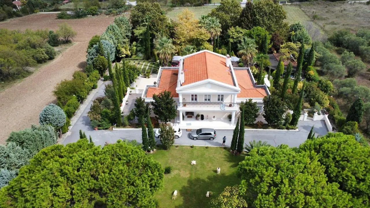 Villa Elena Peraía